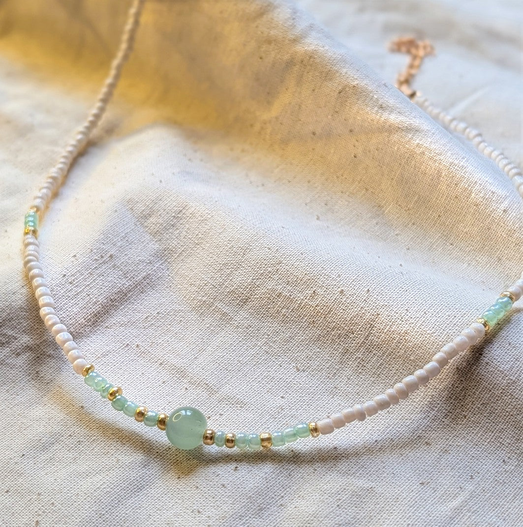 GREEN & CREAM LAYERING BEADS