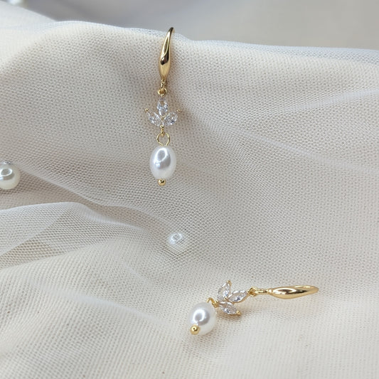 Leaf Pearl Droplet Earrings