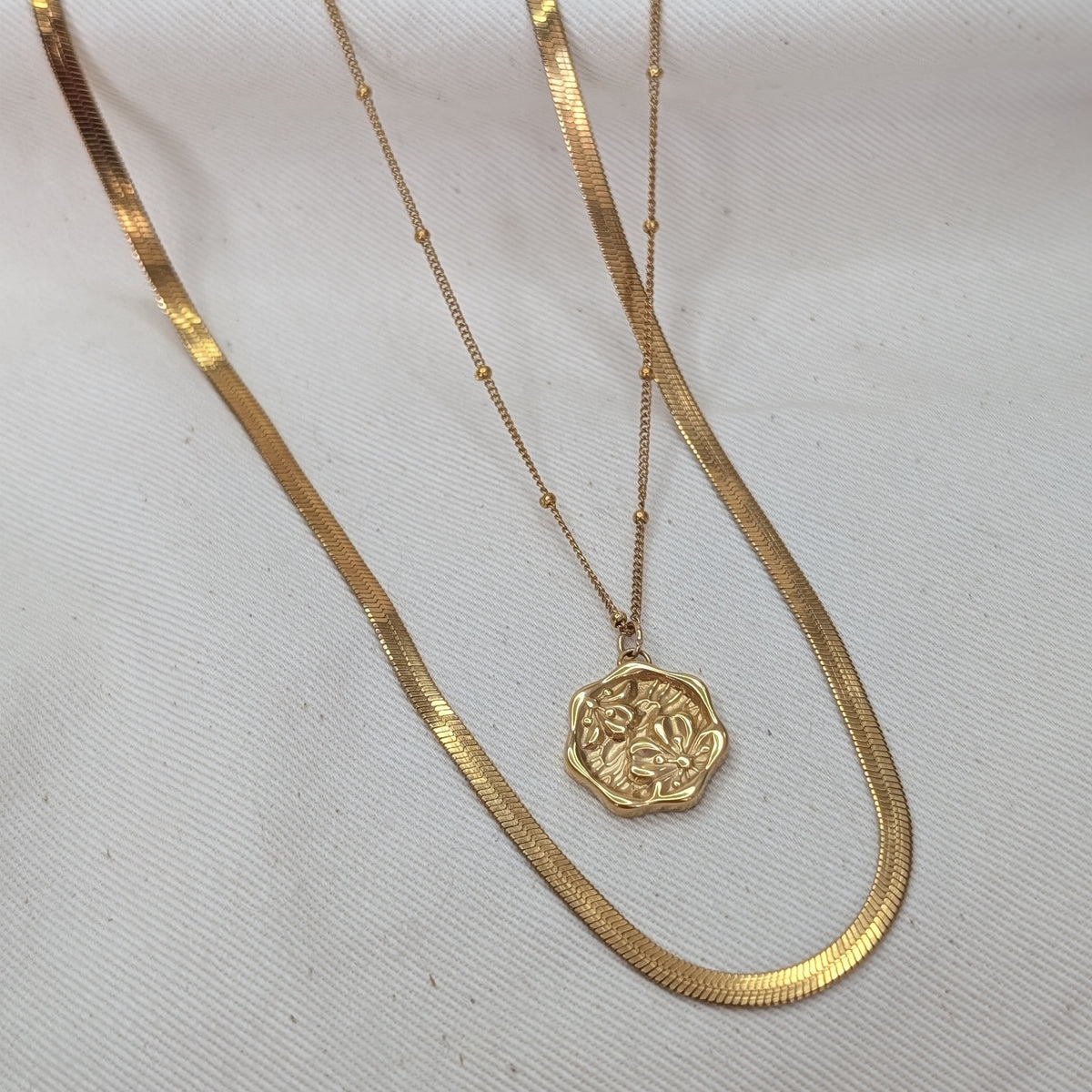 LILY BLOOM PENDANT