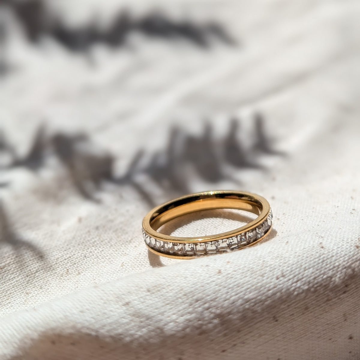 ELYSIA ETERNITY RING