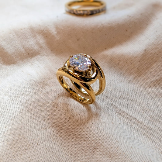 OLIVIA RING