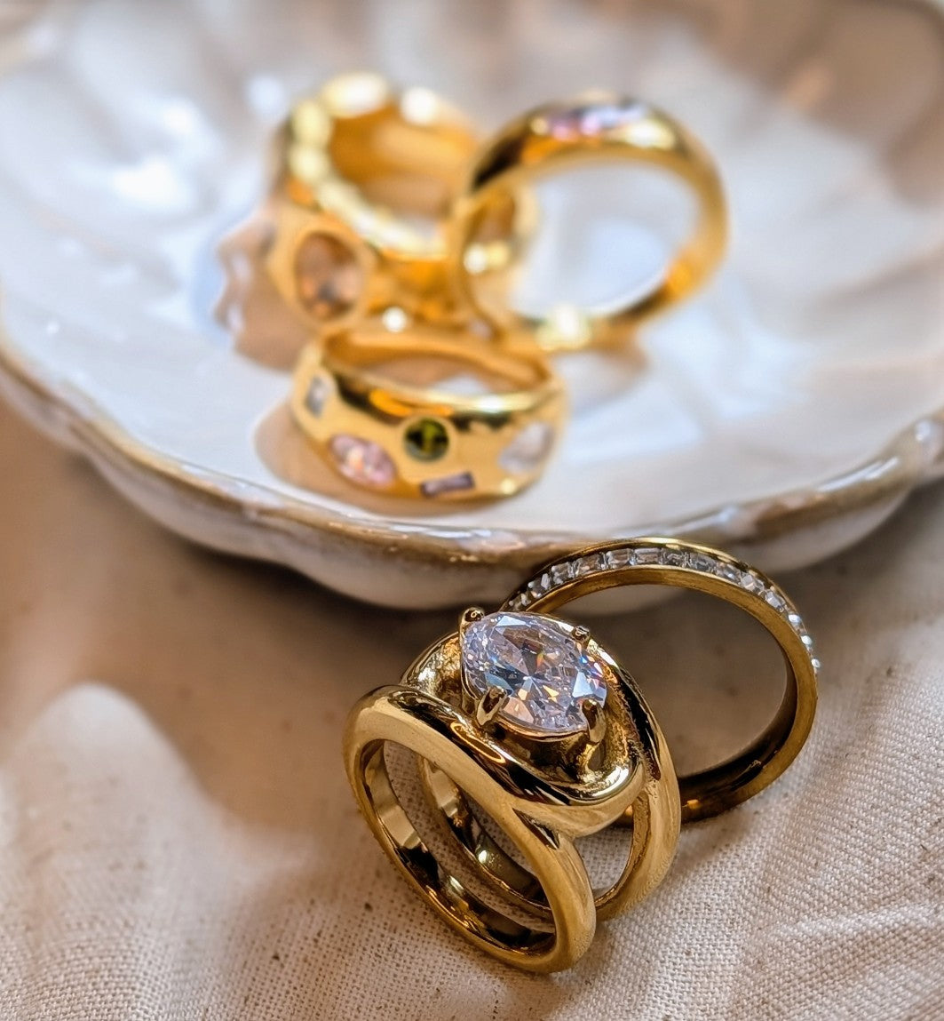 OLIVIA RING