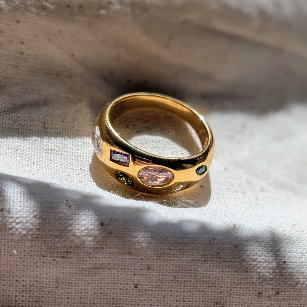 RAINBOW RING