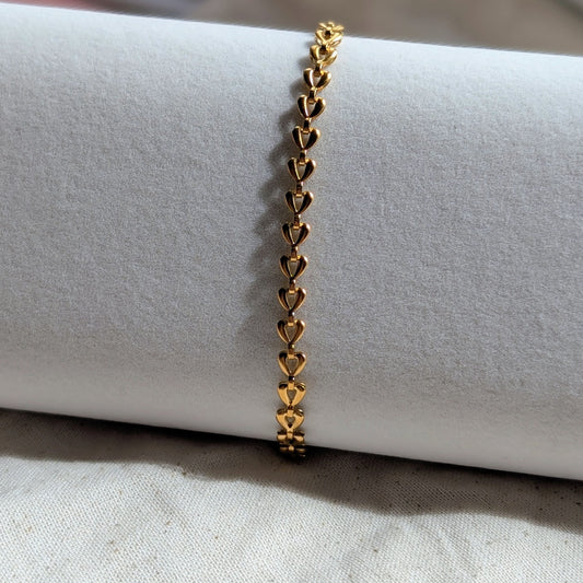 KIRA HEART BRACELET