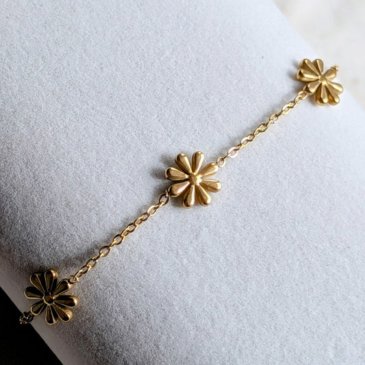 DAISY CHAIN