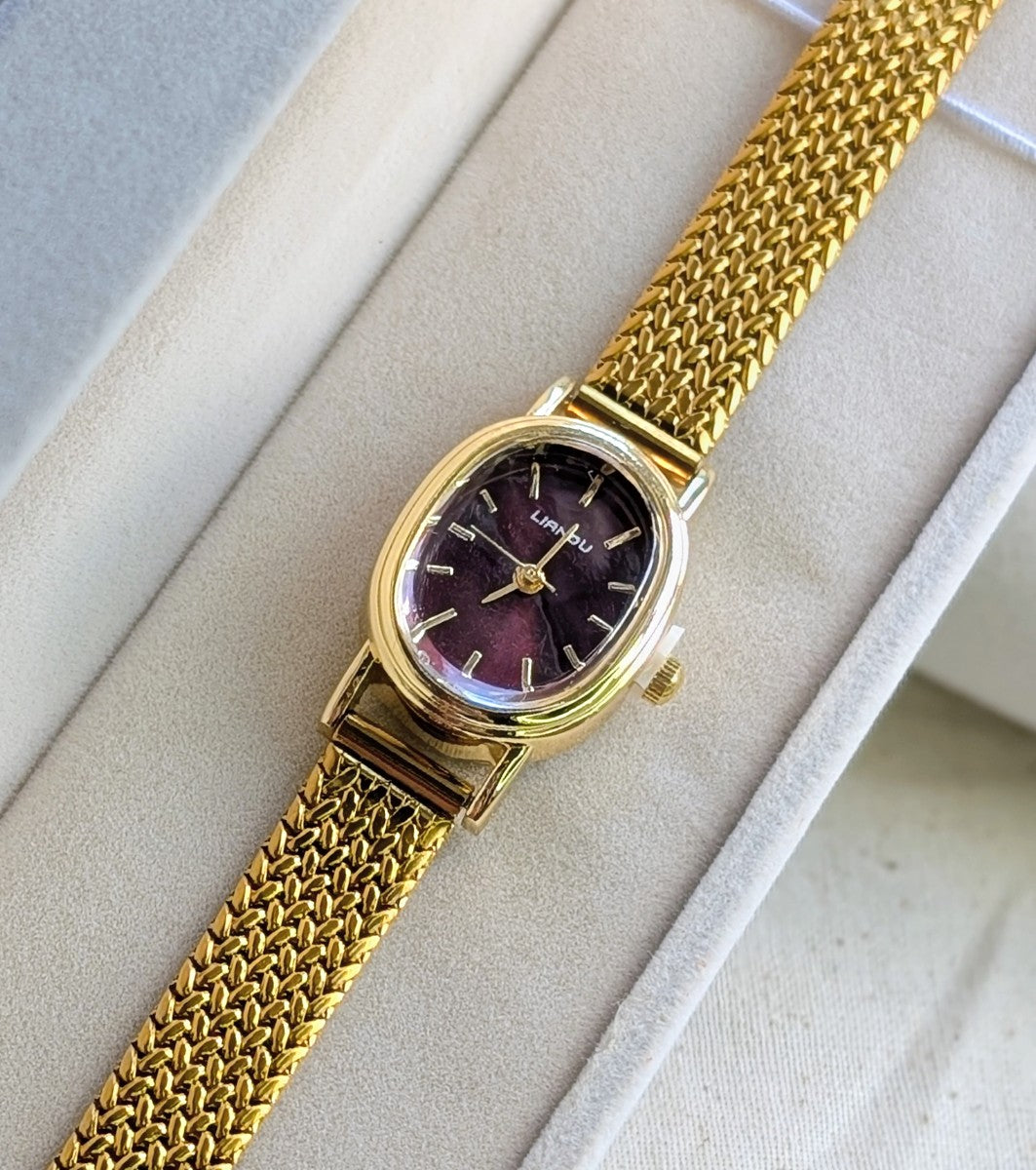 BURGUNDY ESSENCE WATCH