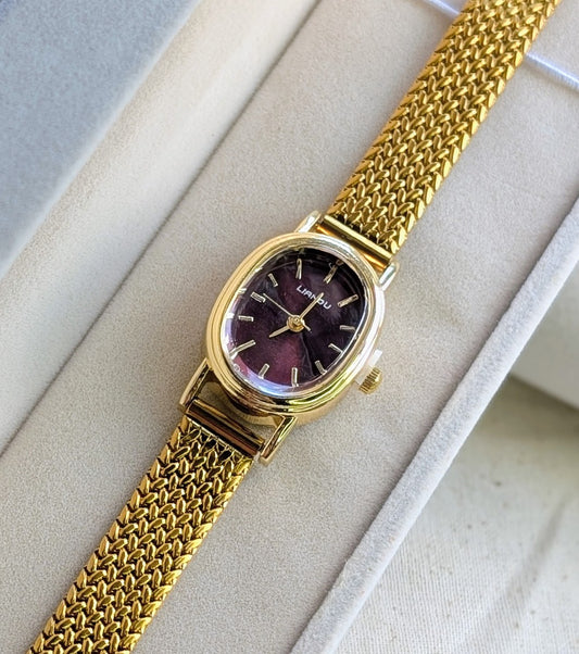 BURGUNDY ESSENCE WATCH